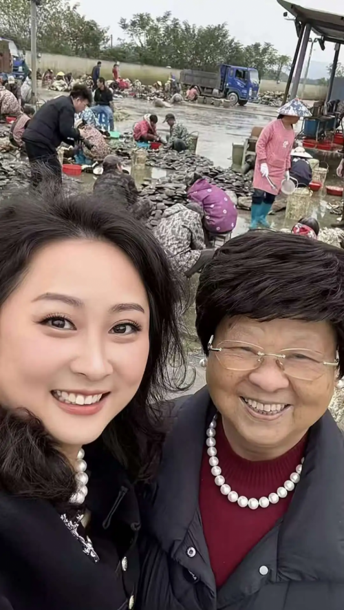 “珍珠奶奶”通过抖音电商开拓新市场ky开元棋牌深耕珍珠行业50多年(图7)