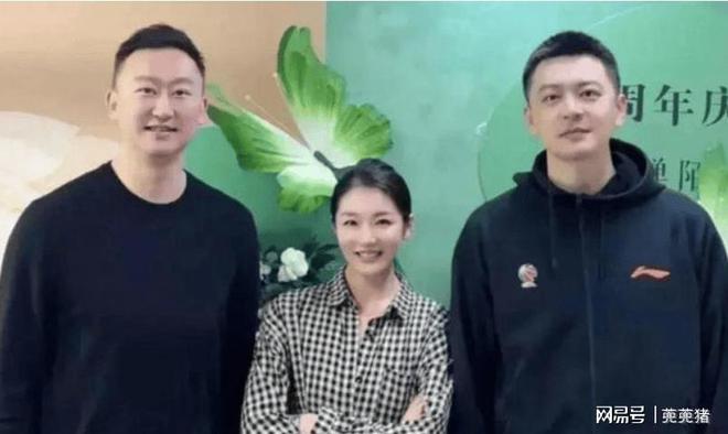 升级青岛队主帅私生活引关注。开元棋牌网站刘维伟离婚风波(图4)